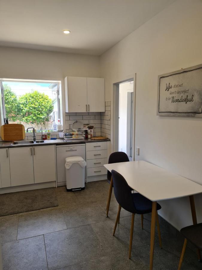 Homestay J&l Boarding House Hamilton