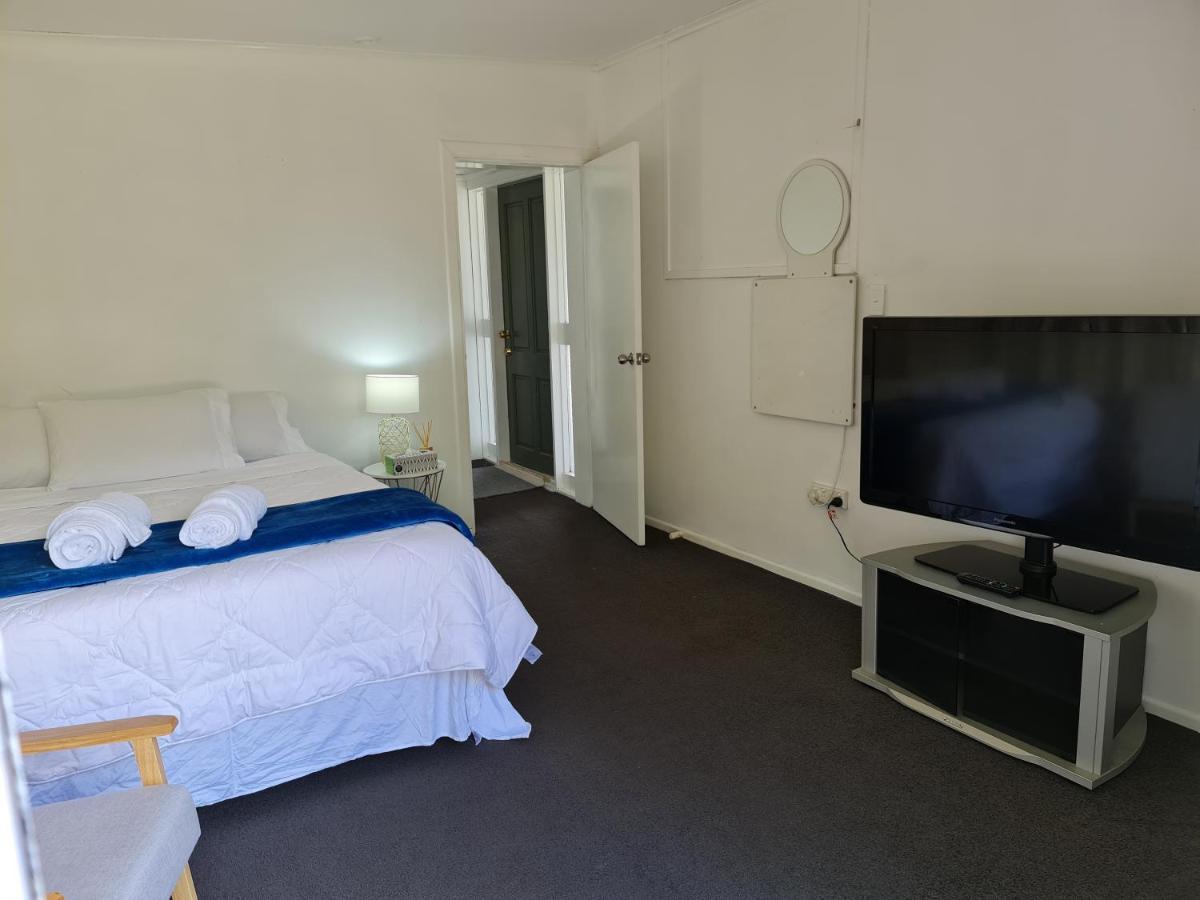 J&l Boarding House Homestay